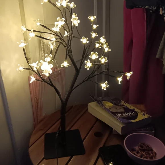 18 inch LED Cherry Blossom Tree Light - Picture 6 of 6
